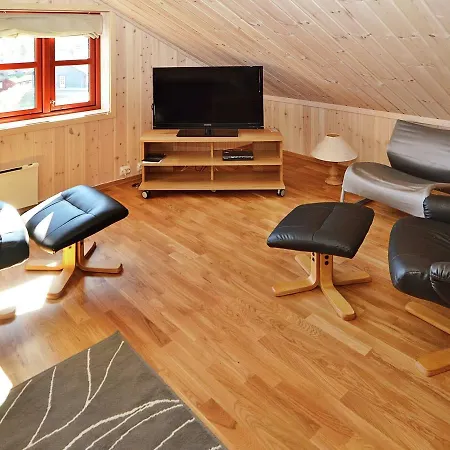 Four-Bedroom Holiday Home In Aseral 6 Casa vacanze