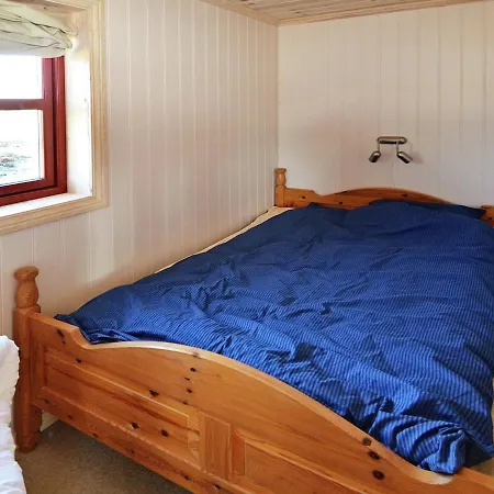 Four-Bedroom Holiday Home In Aseral 6 *